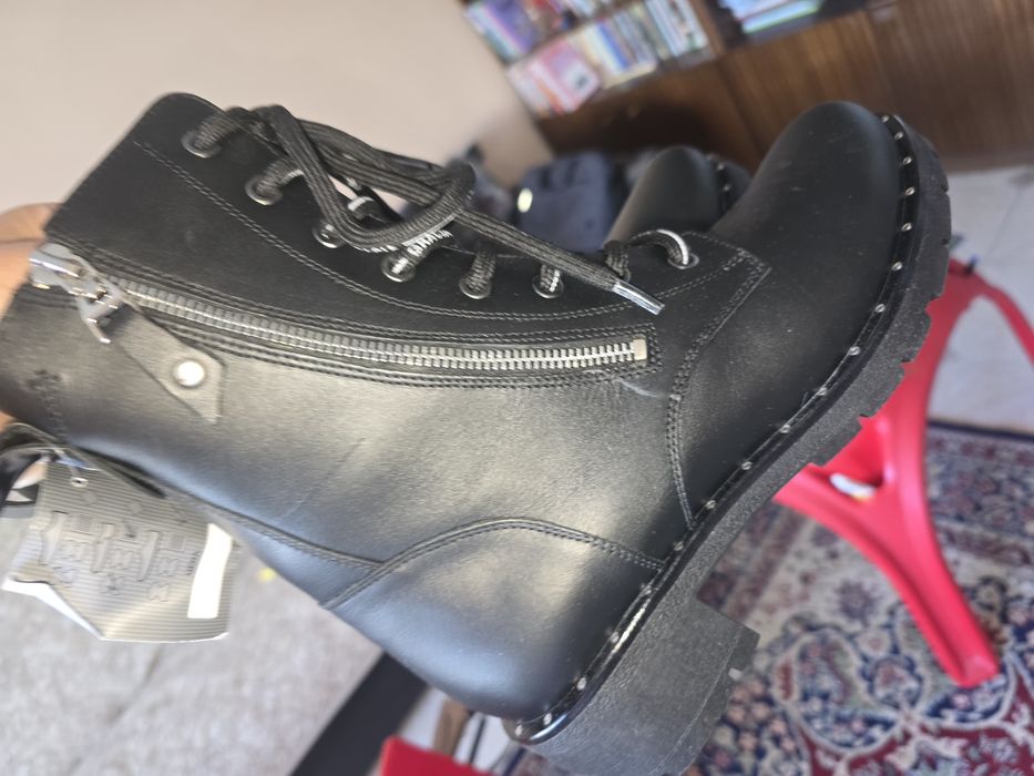 Ново боти с цип и връзки 38 номер