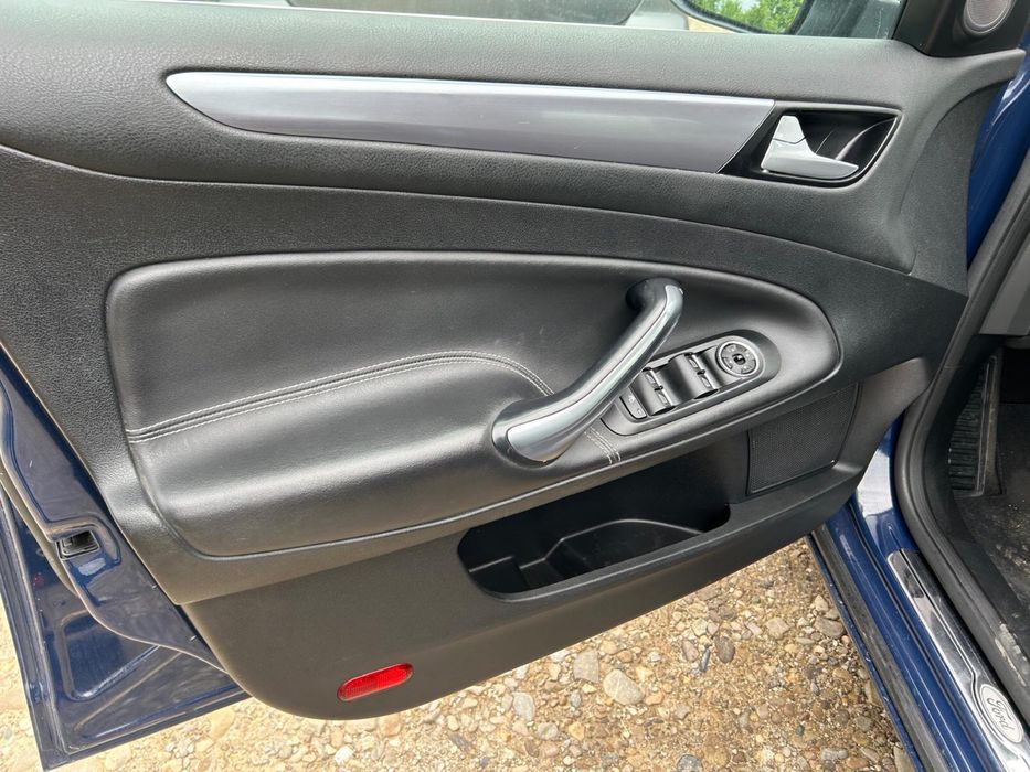Broască ușă stânga față Ford Mondeo Mk4 2012