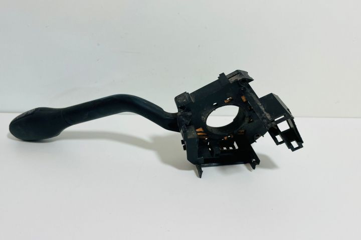 Maneta stergator 1H6953503AA Volkswagen VW Golf a 3-a generatie