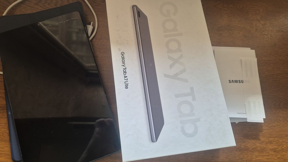 Galaxy Tab A7 Lite планшети