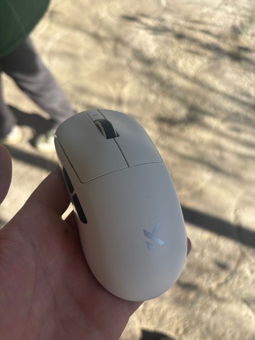 Продам игровую мышь