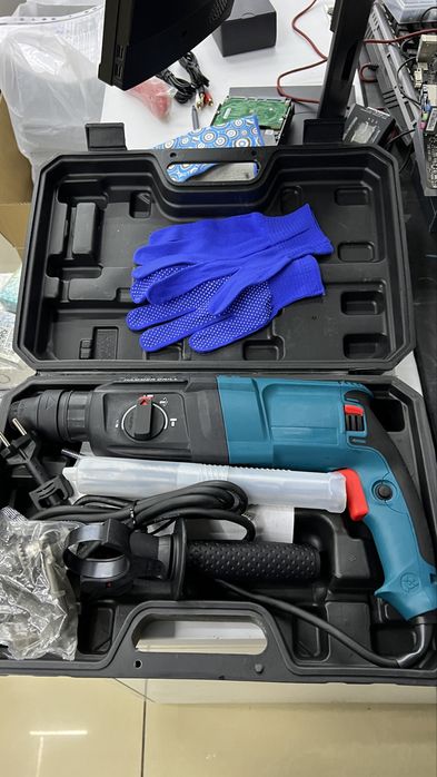 Перфоратор новый