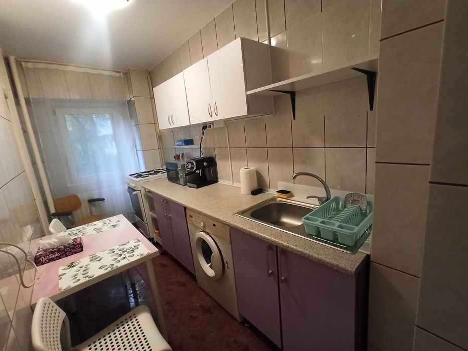 Particular, inchiriez garsoniera, sector 3, zona Costin Georgian