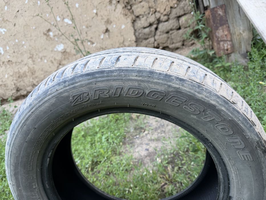 Продам бу шины 215/60/17 размер