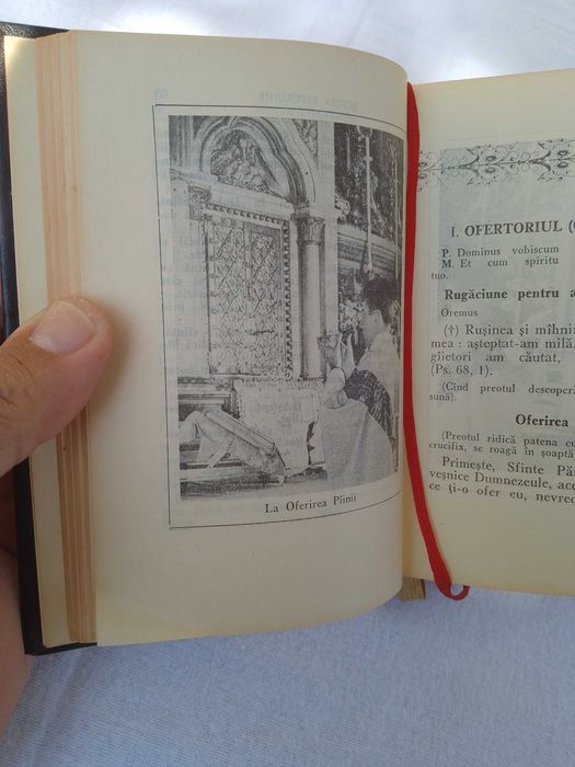 Стар католически молитвеник от 1969 година, без липсващи страници