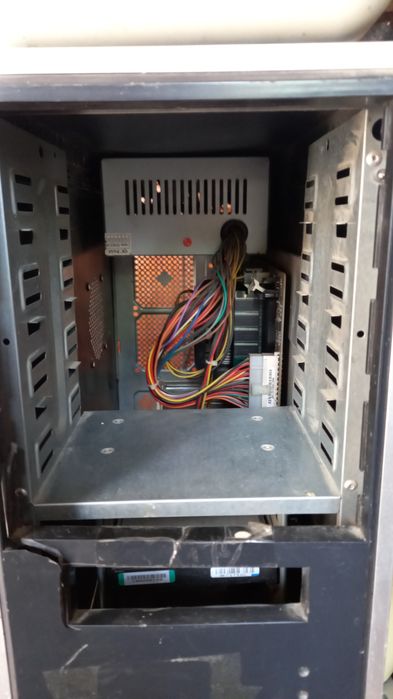 Компьютер старамодный