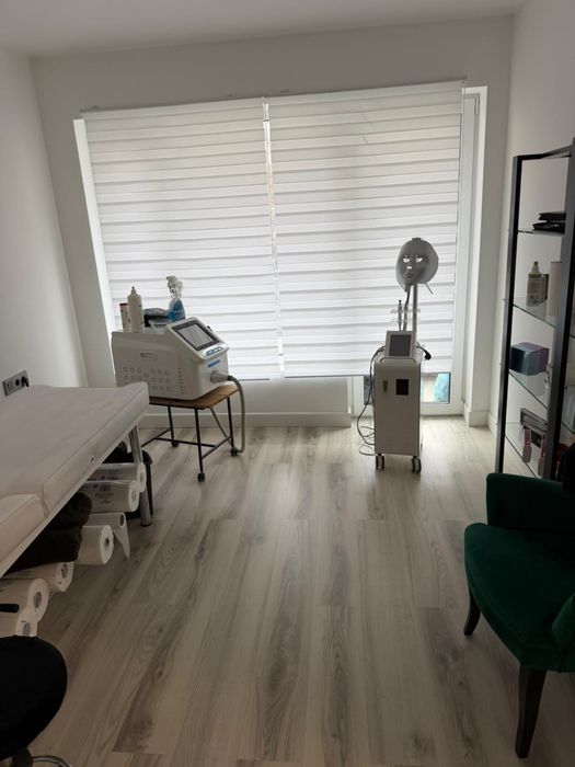 Inchiriez Camera salon