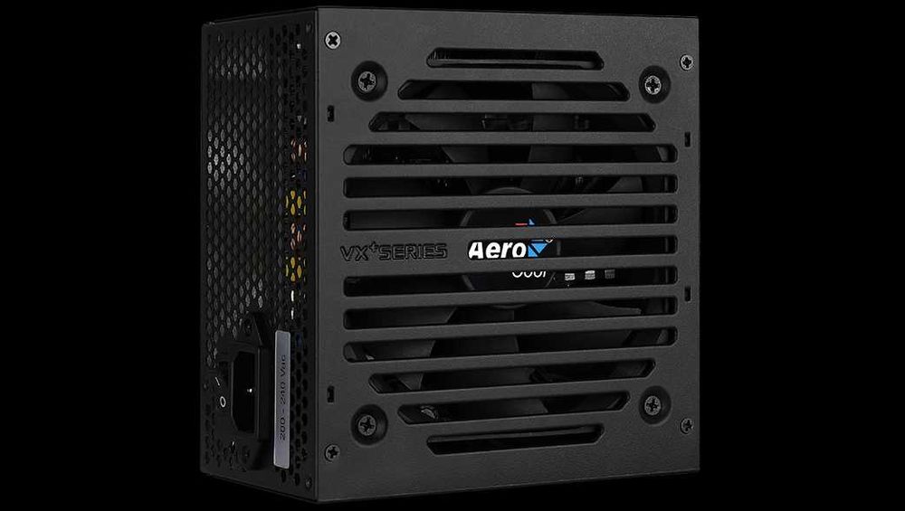 Блок питания AeroCool VX Plus 800W — в отличном состоянии