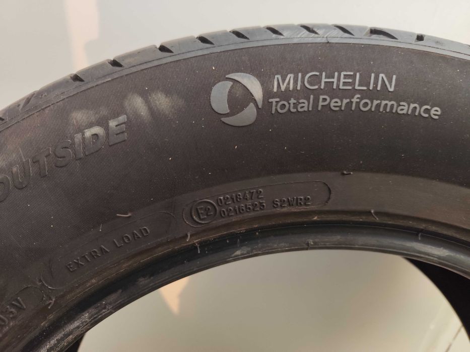 Комплект гуми 215/65 R 17