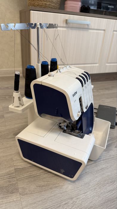 Оверлок Brother 4234D