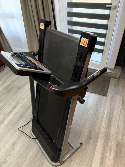 Bandă de alergare electrică BodyFit F3000