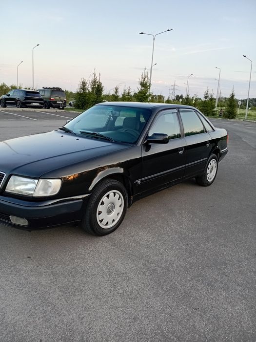 Продам Ауди 100 С4
