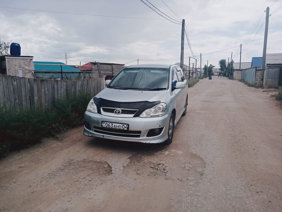 Продам Ипсум 2004