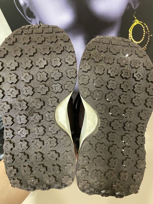 Кроссовки демисезонные