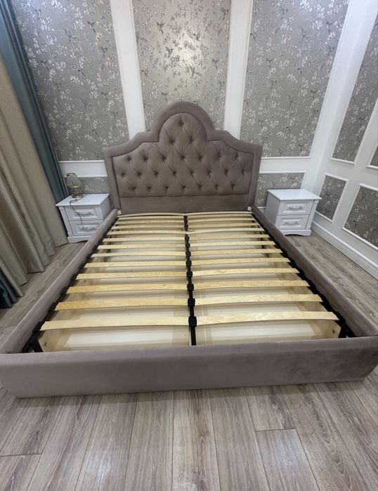 Продам кровать 2х1.8