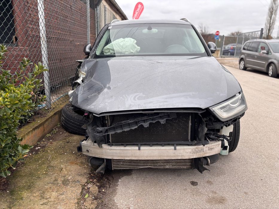 Audi Q3 на части