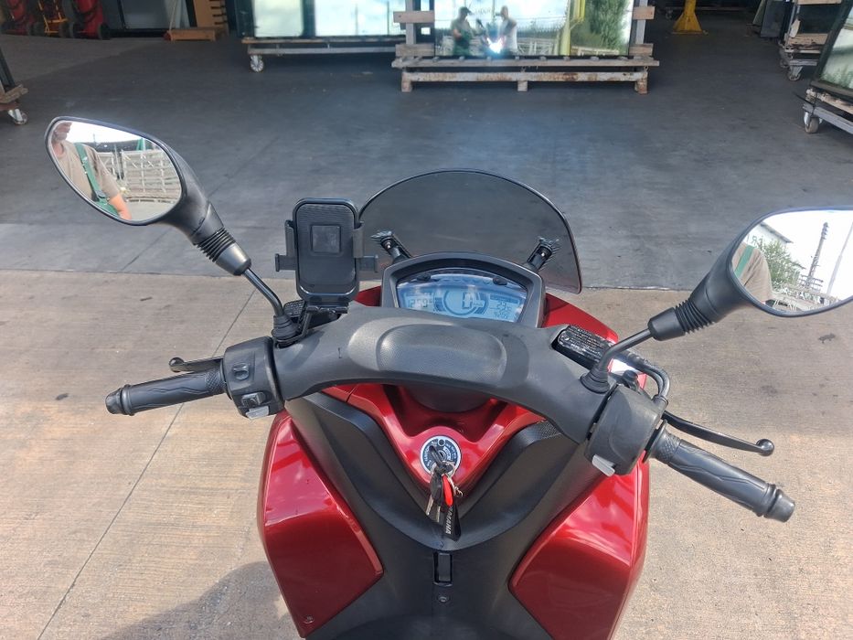 Vând scuter Yamaha 125 cc