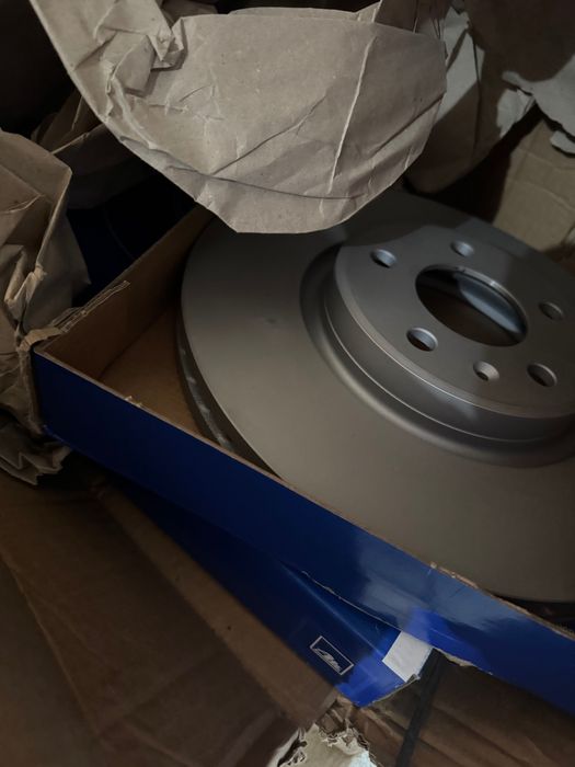 Спирачни Дискове ATE за Audi A4 A5 A6 Q5 – предни и задни, нови.