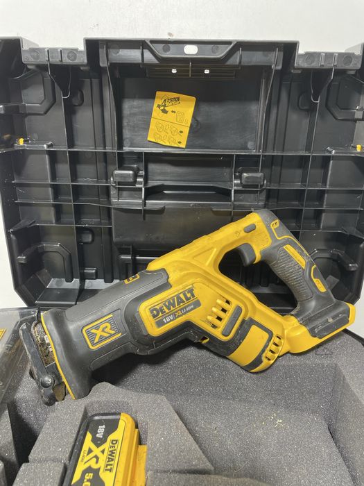 Fierastrau sabie dewalt DCS367