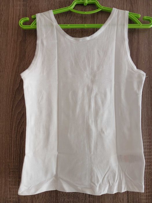 Лот от нови бели потници за момиче-7-8г