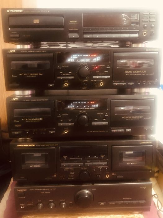 Vînd Dublu Deck JVC, Dublu Deck Marantz, Dublu Deck JVC,CD-Player Pionner,Amplificator Technics.