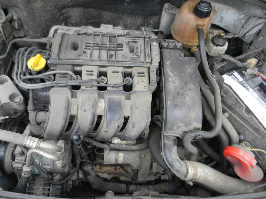 Dezmembrari  Renault CLIO 2 / SYMBOL 1  1998  > 2008 1.2 16V (BB05, B