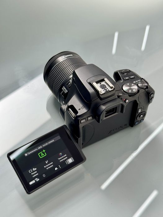 Фотоаппарат Canon 250D