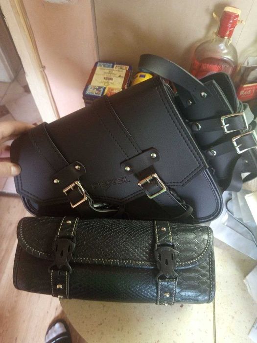 Чанти за Мотоциклет Нови Кожени