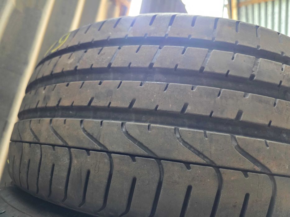 4бр Летни гуми 235 35 19 - Pirelli