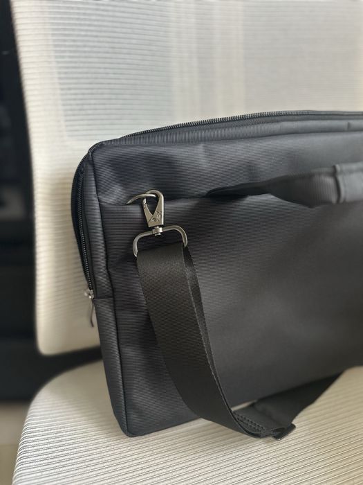 Чанта за лаптоп до 15.6" Rivacase