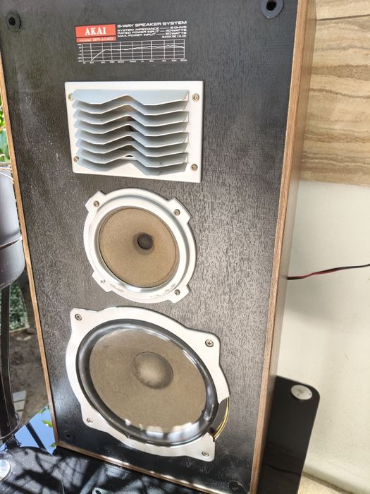 Akai SR H 40 boxe 3 cai,compresie, 2x50W, 8 ohmi, perfect funcționale