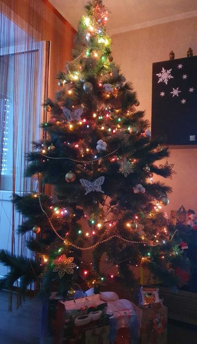 Продам искусственную елке