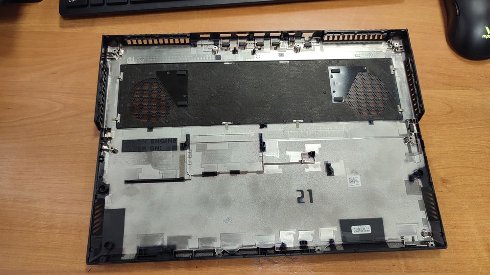 Корпус от ноутбука Lenova legion engine power on