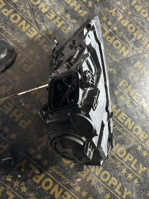 Ляв фар за Aufi A4-B8