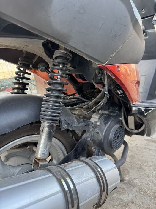 Скутер с документами