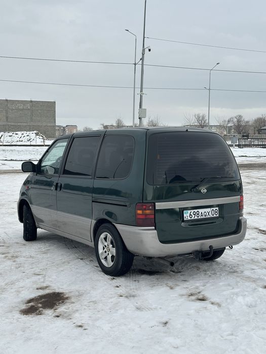 Продам Nissan Serenu