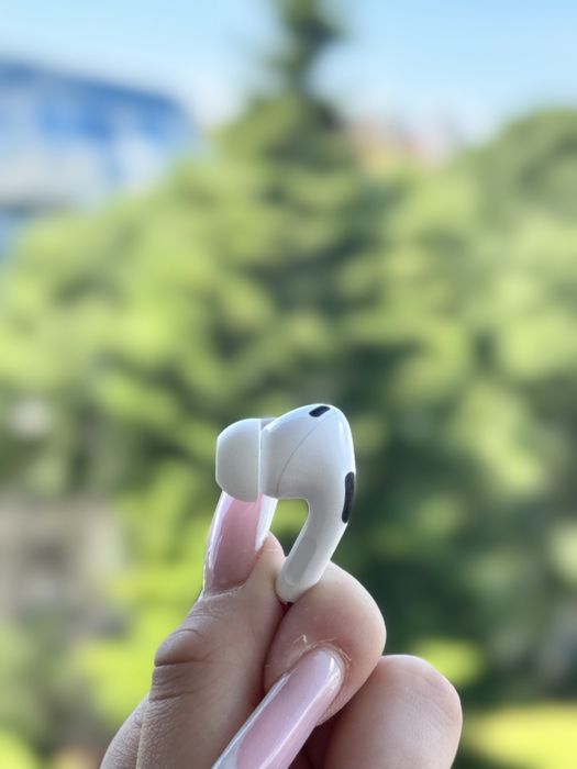 AirPods Pro 2nd gen Type C - кейс + лява слушалка