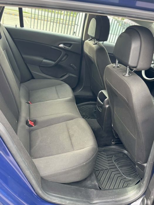 Vand sau schimb Opel insinia