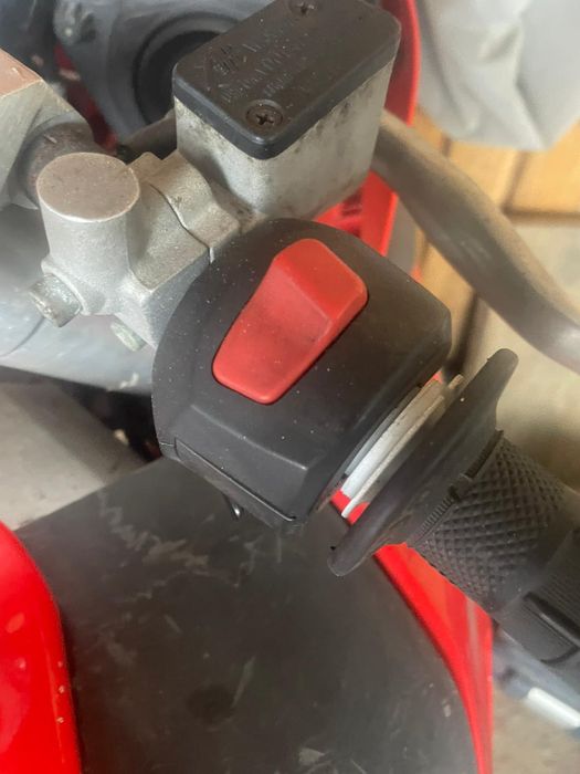 Vând motocicletă             Urgent