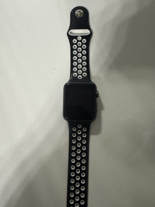 Продам apple watch 1 серии 42mm
