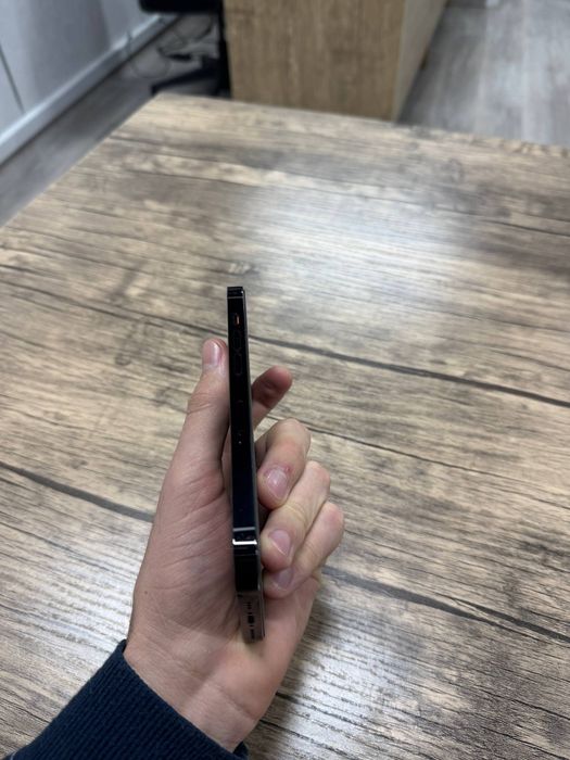 IPhone 14 Pro 
hotrasi 256 Gb
hamma joyi ishlidi 
karõbkasi bor 

3308