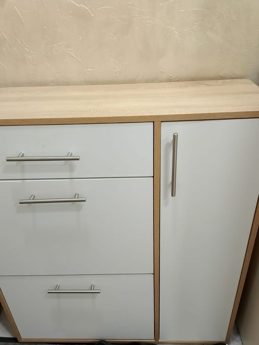 Продам обувной для прихожей