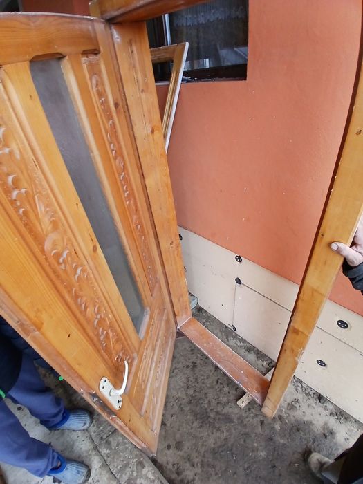 Uși de vânzare  400 lei ambele