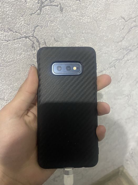 продам самсунг с10е