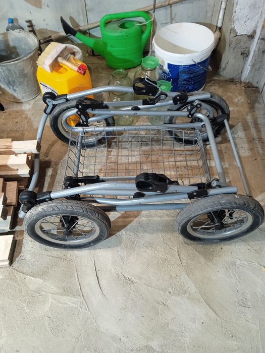 Продам детскую коляску