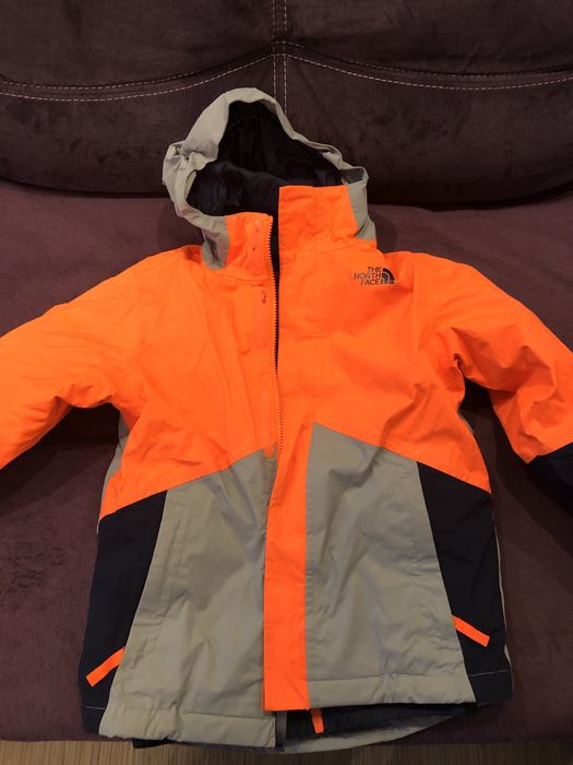 Vând geaca ski 2 in 1 The North Face pt copii