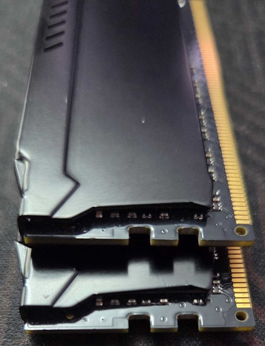 Рам Памет: Kingston HyperX 16GB (2x8GB) DDR4 2400MHz CL15