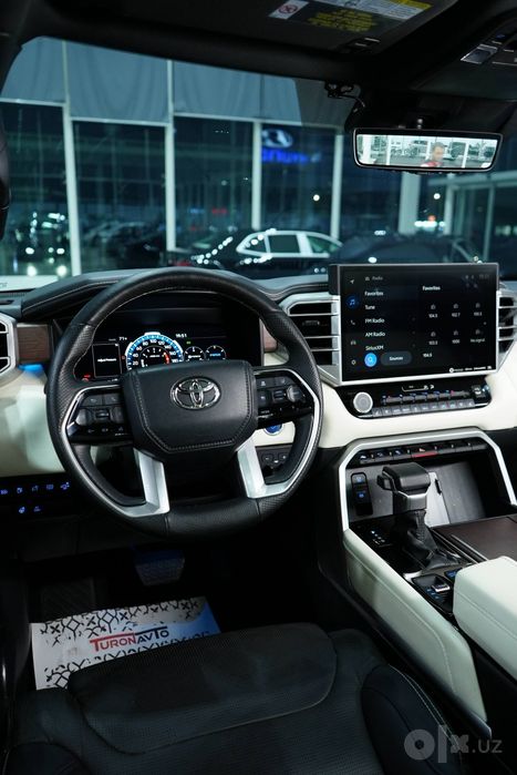Toyota Sequoia Hybrid 2023 srochni sotiladi