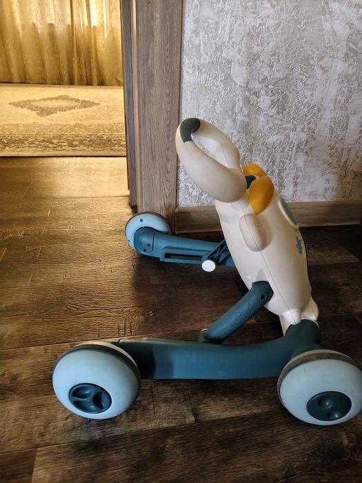 ходунок, б/у, в отличном состоянии