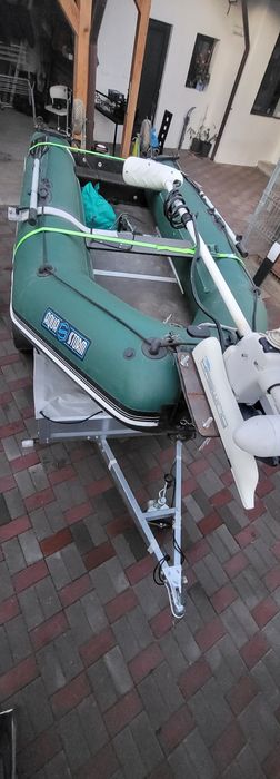 Vand ansamblu barca+motoare+remorca !